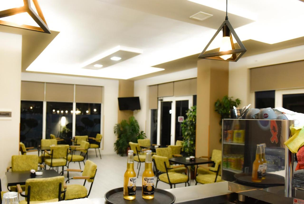 Hotel Vila Dedej ドゥラス エクステリア 写真
