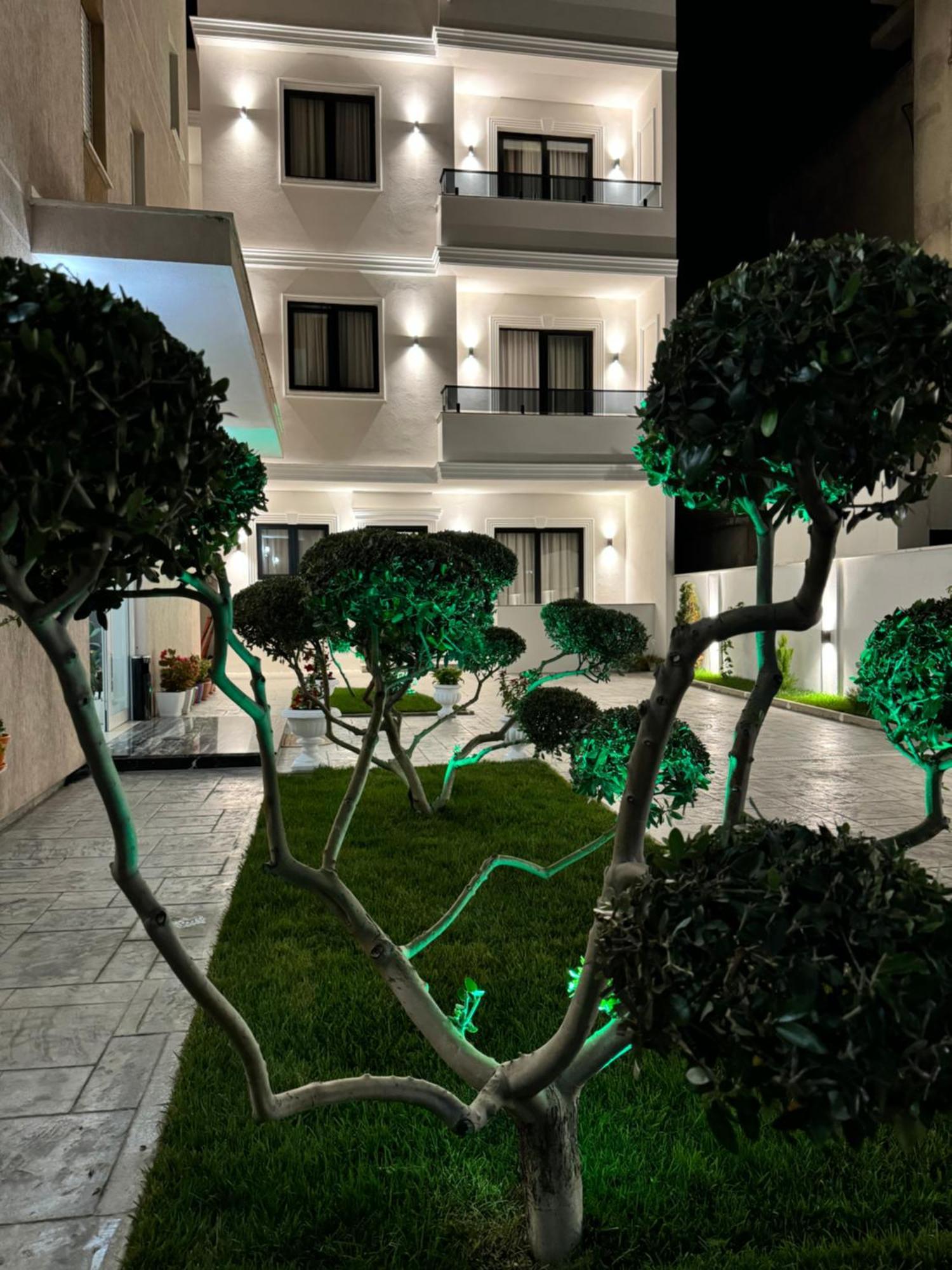 Hotel Vila Dedej ドゥラス エクステリア 写真