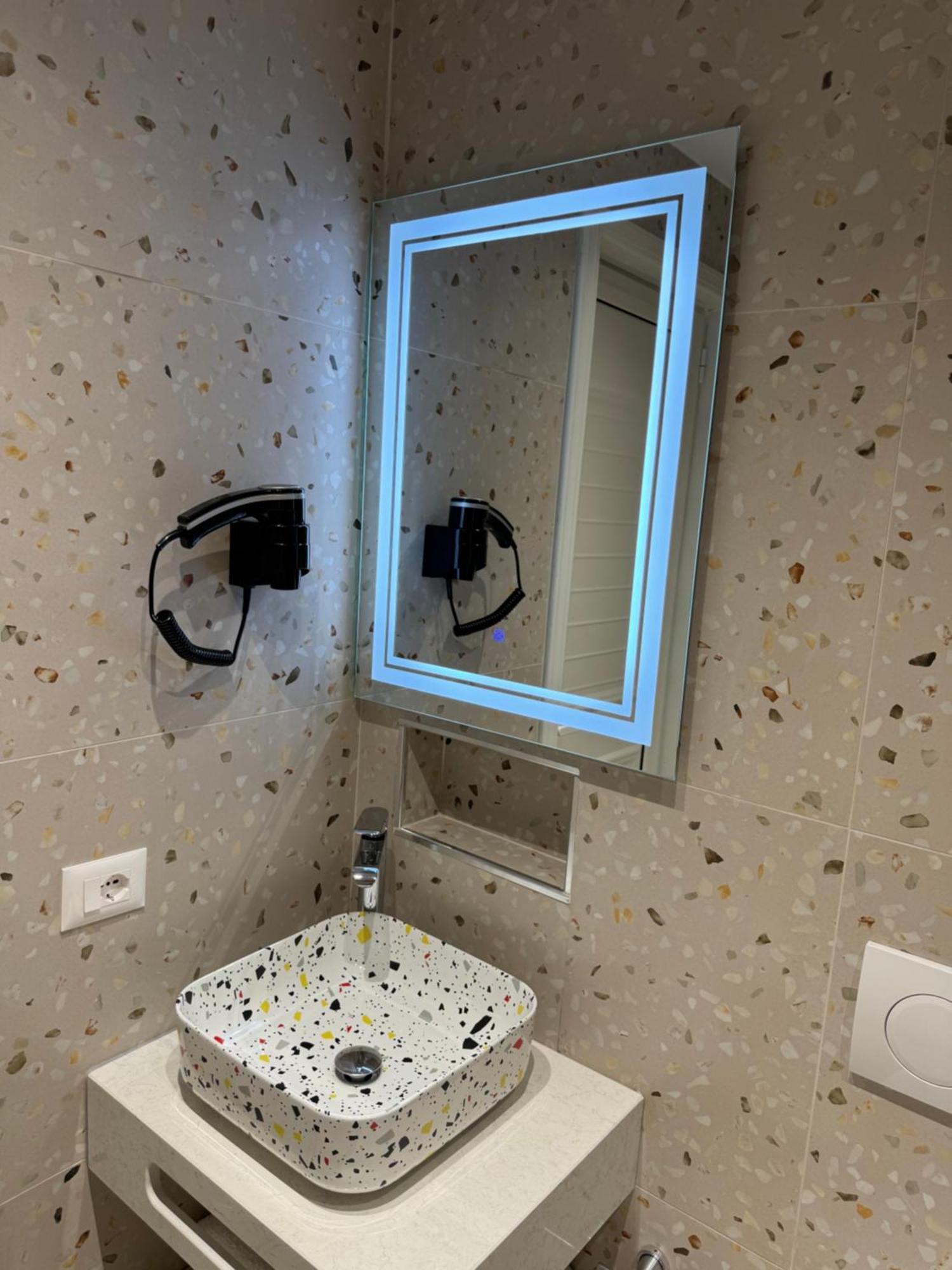 Hotel Vila Dedej ドゥラス エクステリア 写真