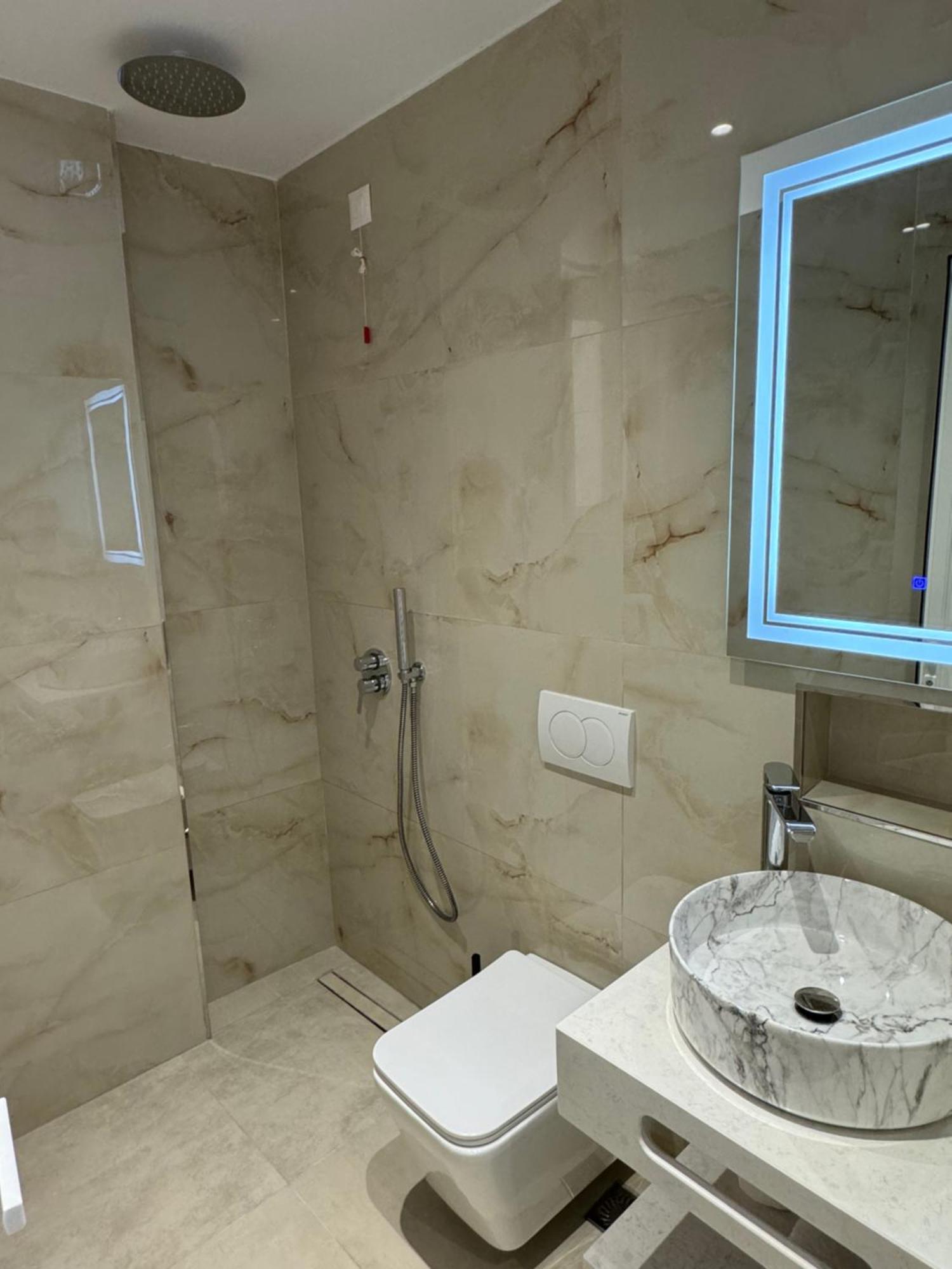 Hotel Vila Dedej ドゥラス エクステリア 写真